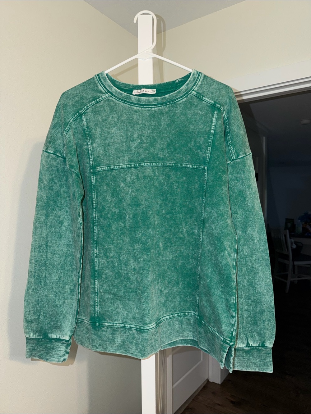 Zenana Outfitters Washed Green Crewneck Sweatshirt NWOT